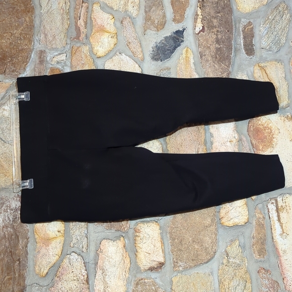 Studio by Torrid Cropped Legging - Picture 6 of 9